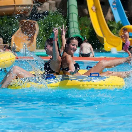 Vonresort Elite & Aqua 5* Side