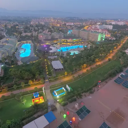 精英水上度假村 - 超全包&儿童概念 度假村 锡德